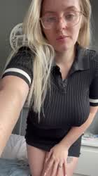 5”2 but stacking some serious mommy milkers 😉 : video clip