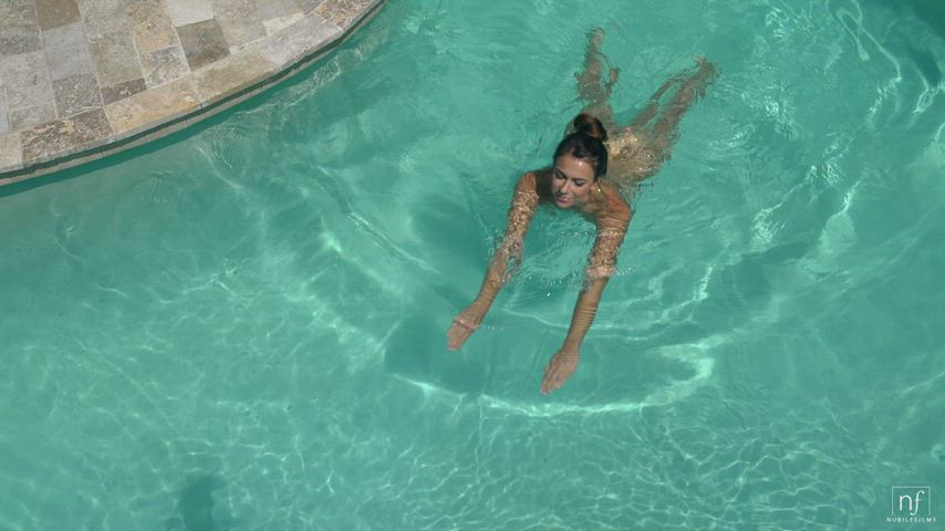 Ani Blackfox - Skinny Dip [Nubile Films] : video clip