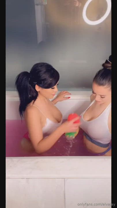 New collection 🧐🧐For those who are interested in watching👀👀 different types of 🎥videos 👇👇👇link below : video clip