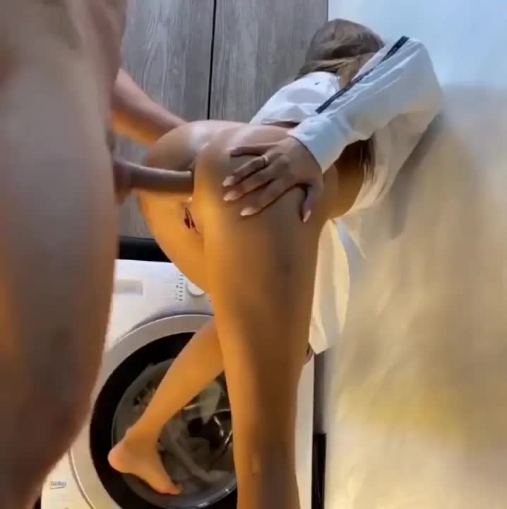 Come do the laundry with me : video clip