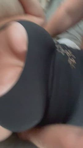 Goon to my bouncing titties : video clip