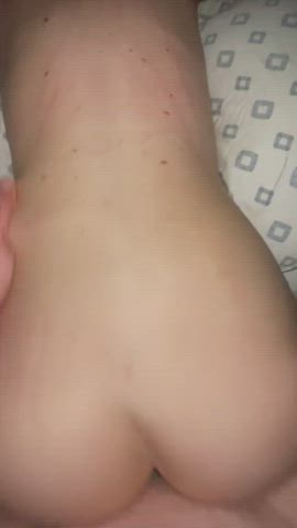 Who wants to share my hubby’s cock?! : video clip