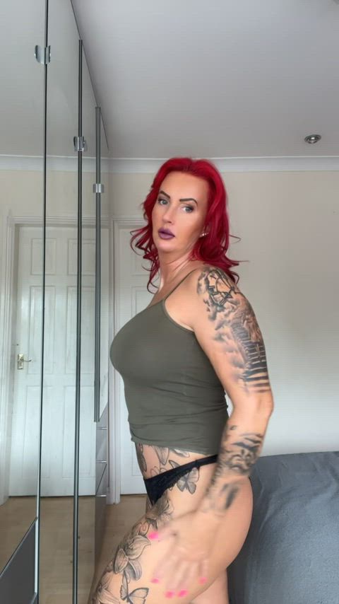Bra is coming off for your liking : video clip