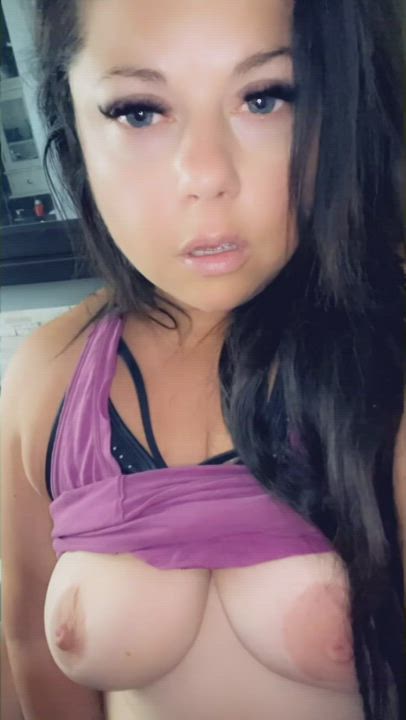 Wanna cum with me? : video clip