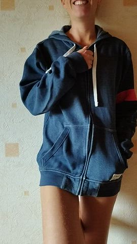 You like petite blonde ? : video clip