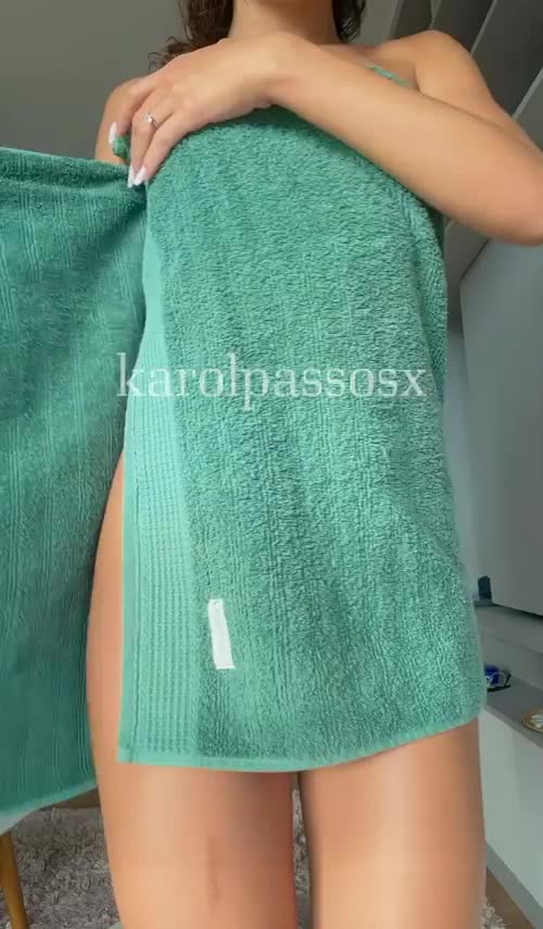 tight body reveal : video clip