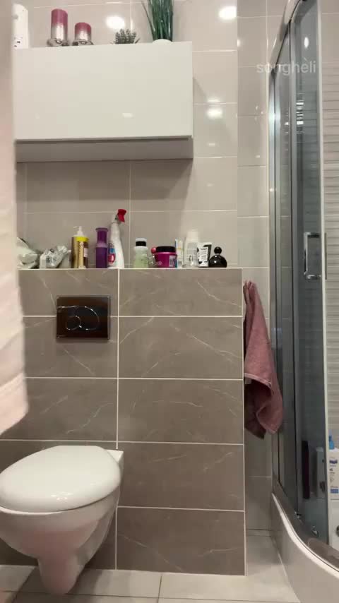 Im only 98lbs but I hope you like petite teens : video clip