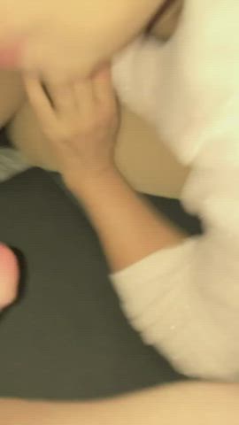 Sucking and taking a facial while in a car at work! cum is more important to me than my job !!! : video clip