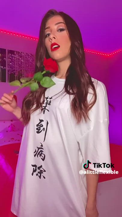 Switch places with my dildo? 😳 : video clip