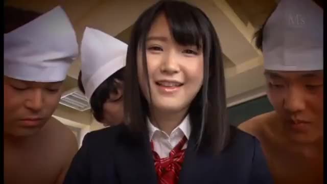 Cream for her food : video clip
