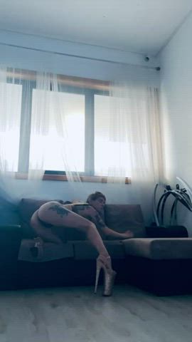 i like to dance dirty privates. would you go in private room with me? : video clip