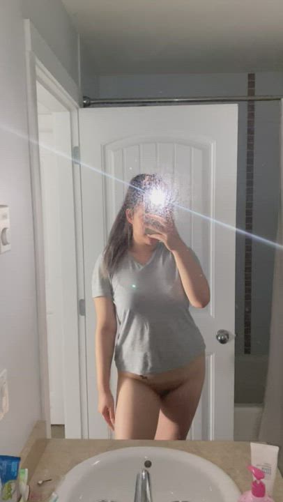 I don't have the most perfect body but I still love showing you my body : video clip