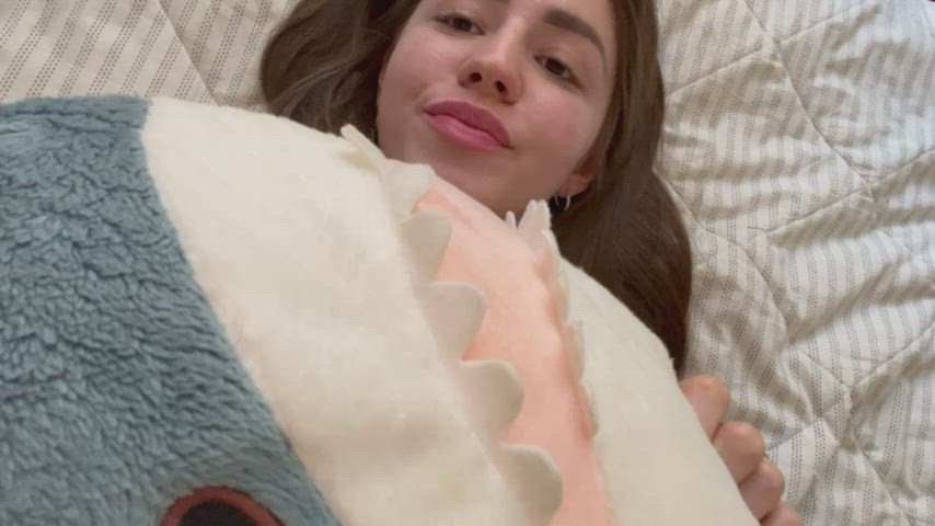 Daddy, I’m waiting for you in bed : video clip