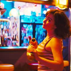 Milana Vayntrubs big tits bouncing as she dances is gonna make me explode : video clip