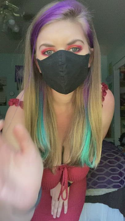 I hope my mombod can still turn you on. : video clip