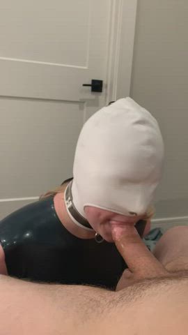 I’m a slave to his cock : video clip