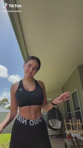 Active Wear Bounce : video clip