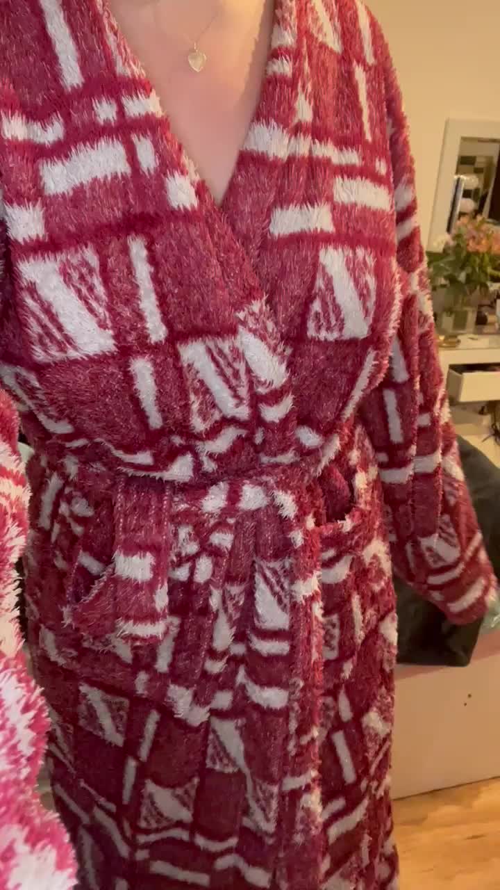 My parents told me not to show my boobs online… now ist too late :) : video clip