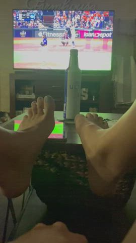 I’d let the Yankees run a train on me… but anyway.. GO STROS🧡💙 : video clip