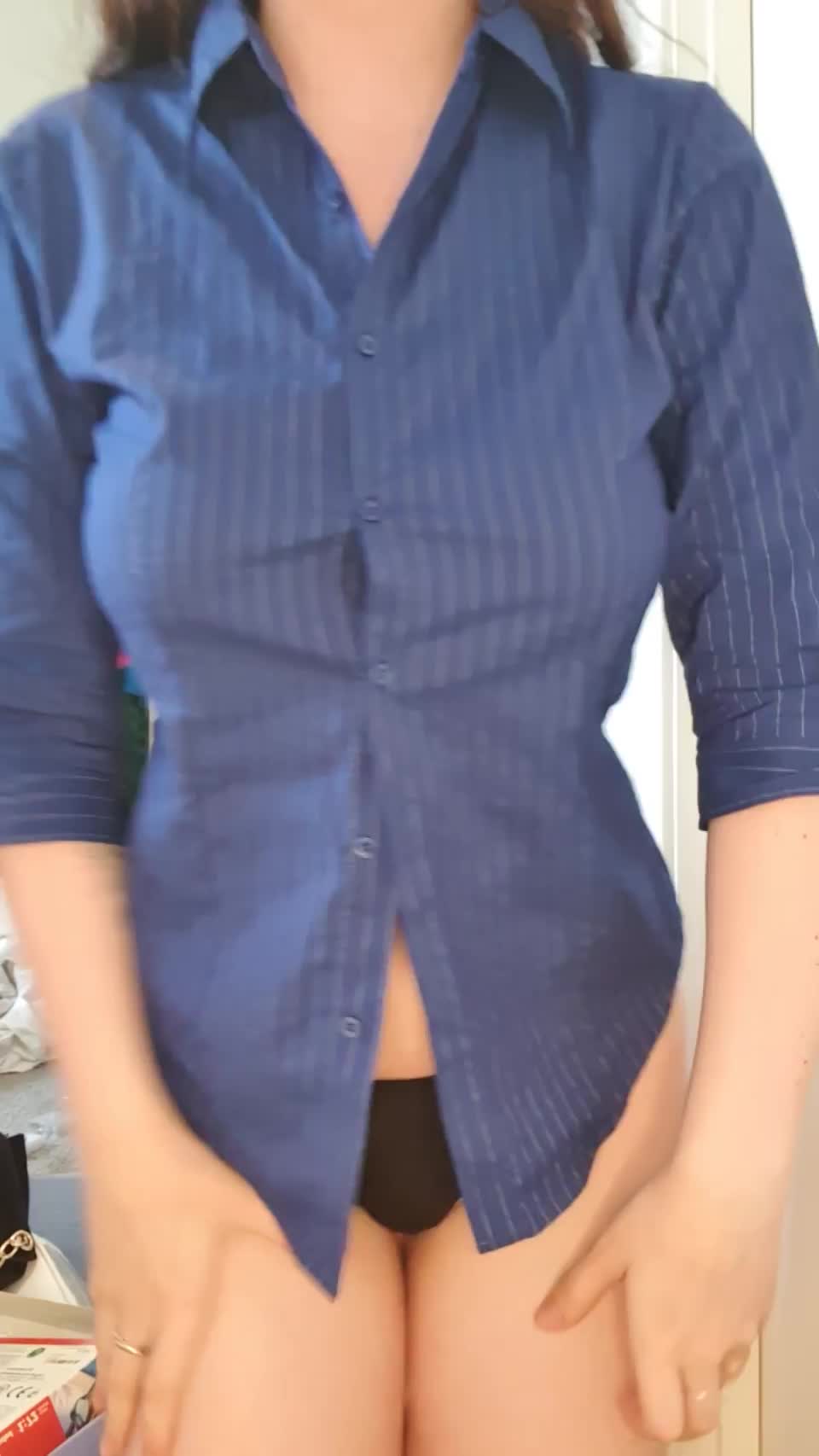 I'm a student intern, do you like my uniform : video clip