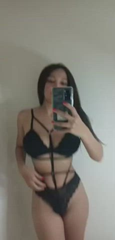 Am I curvy enough to make you cum? : video clip