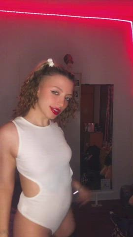 too hot too handle : video clip