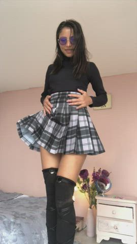 Hello teacher, what is today's topic? : video clip