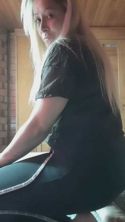 If even 4 guys would smash me, I‘ll celebrate and fuck myself💕 : video clip