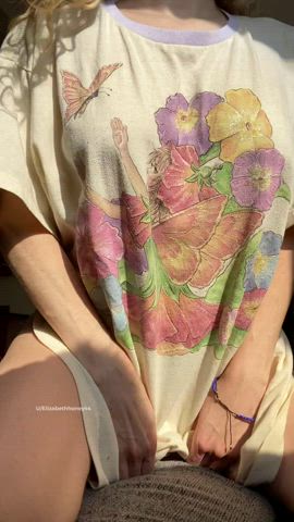 Titty drop in the window for the neighbors : video clip