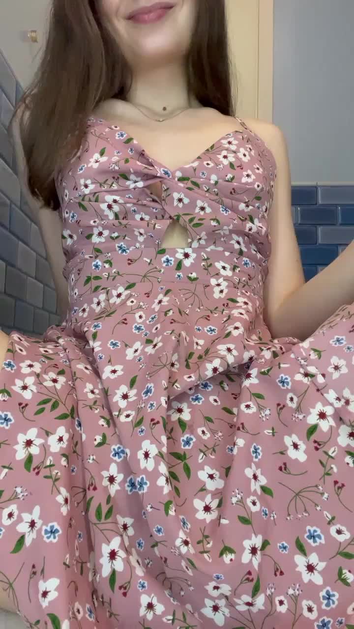 I choose no panties today, is it ok? : video clip