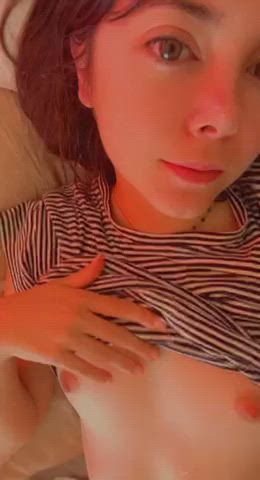 Touching myself in bed, would you like to join ? (OC) : video clip