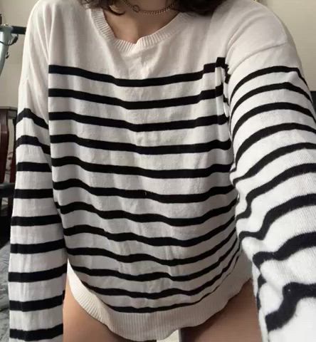 Finally sweater weather : video clip