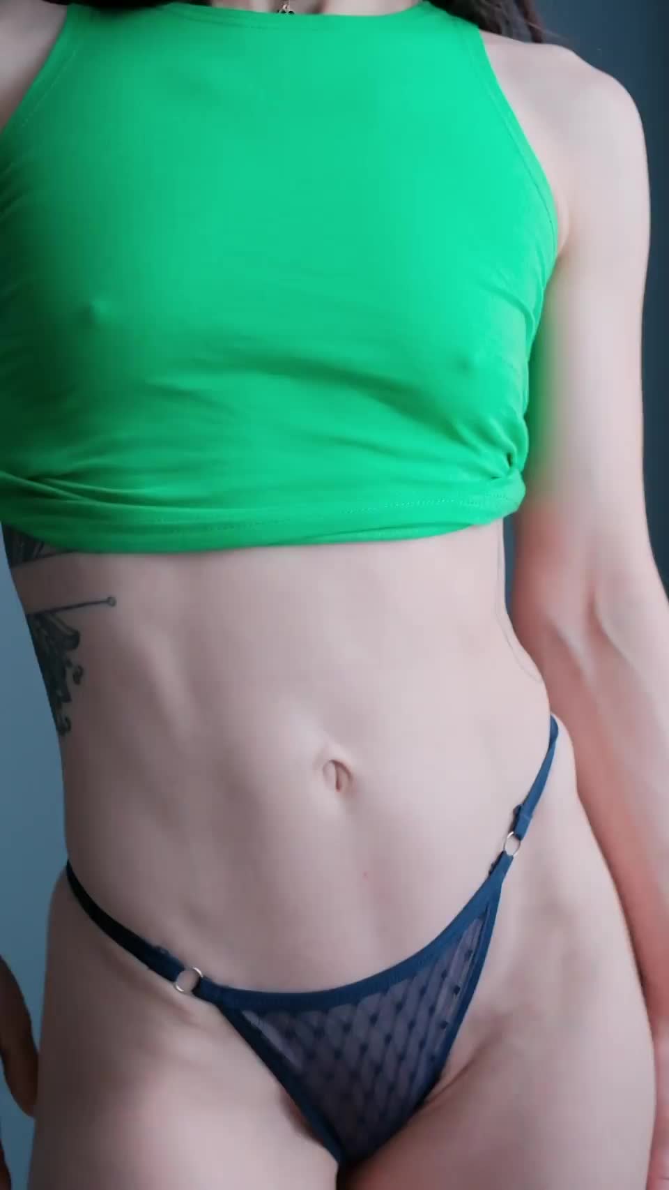 kiss my tummy and then lick my pussy : video clip