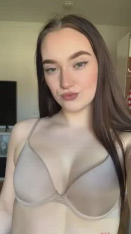 I'm so tired of chaning my bra, can you help me :P : video clip