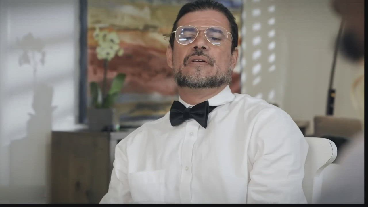 He plays Baseball : video clip
