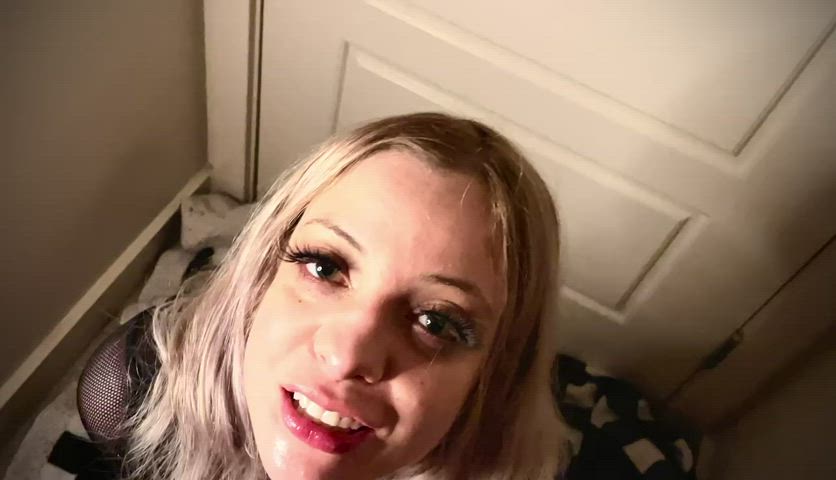 One day I want to have a room full of guys absolutely COVER me in cum 🙏🫦 : video clip