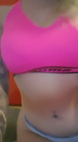 Gym session and after that cardio with me? : video clip