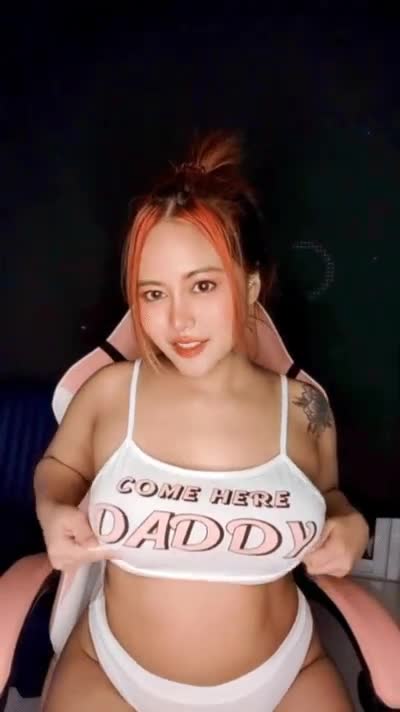 What's a big surprise for daddy? hmmmm... : video clip