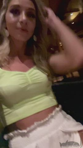 Hopefully the restaurant staff didn’t see me do this :) [GIF] : video clip