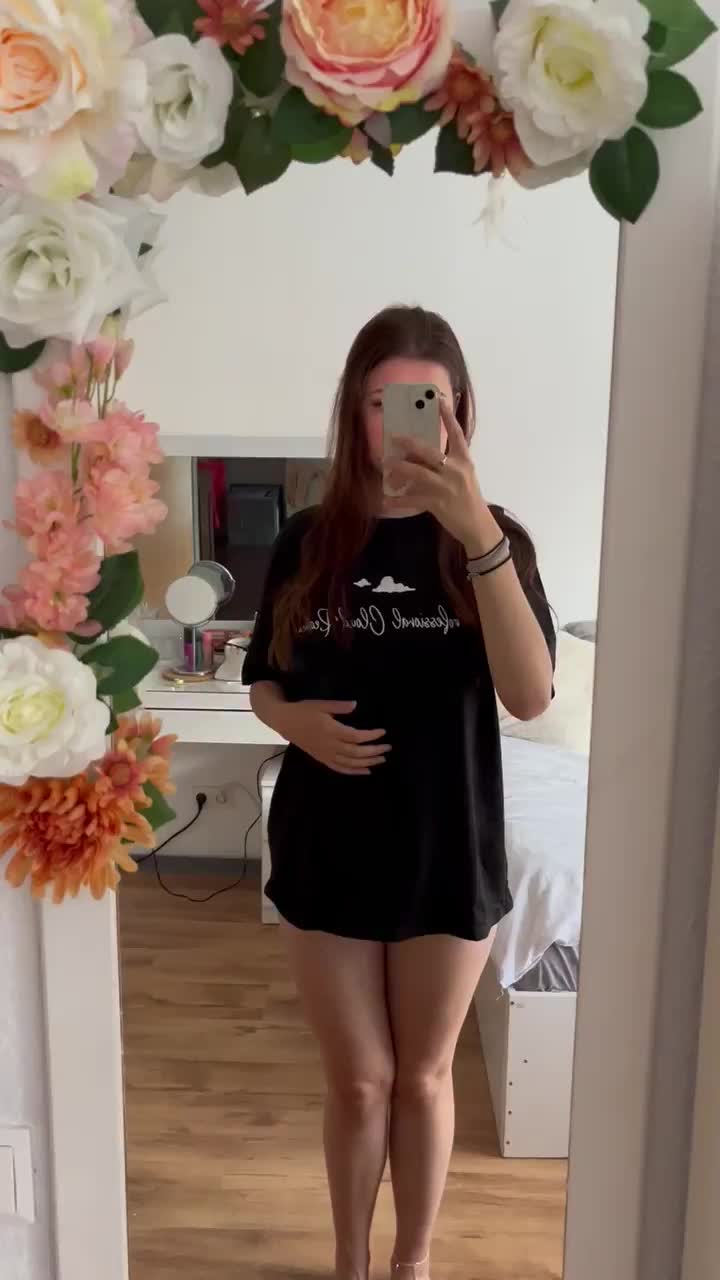 no caption, just boobs : video clip