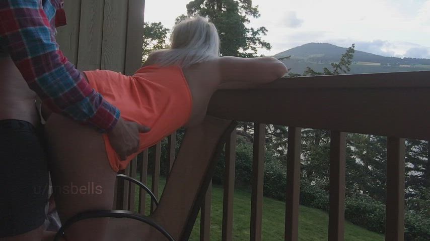 Enjoying everything nature has to offer : video clip