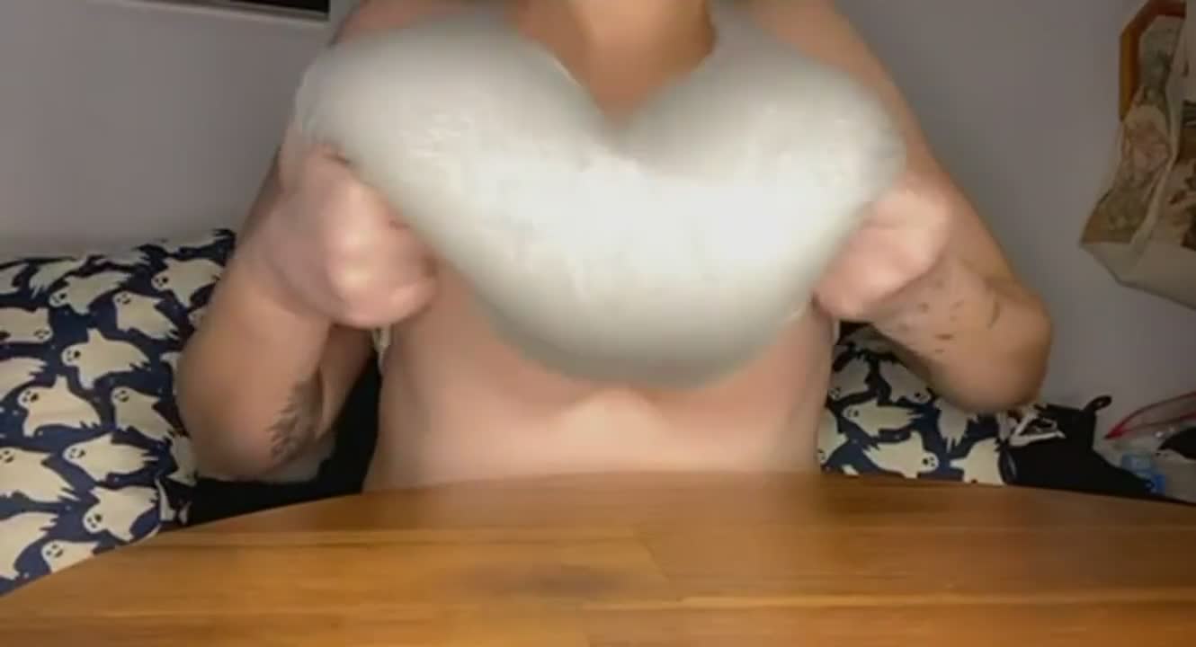 Can I offer you breakfast in bed? : video clip