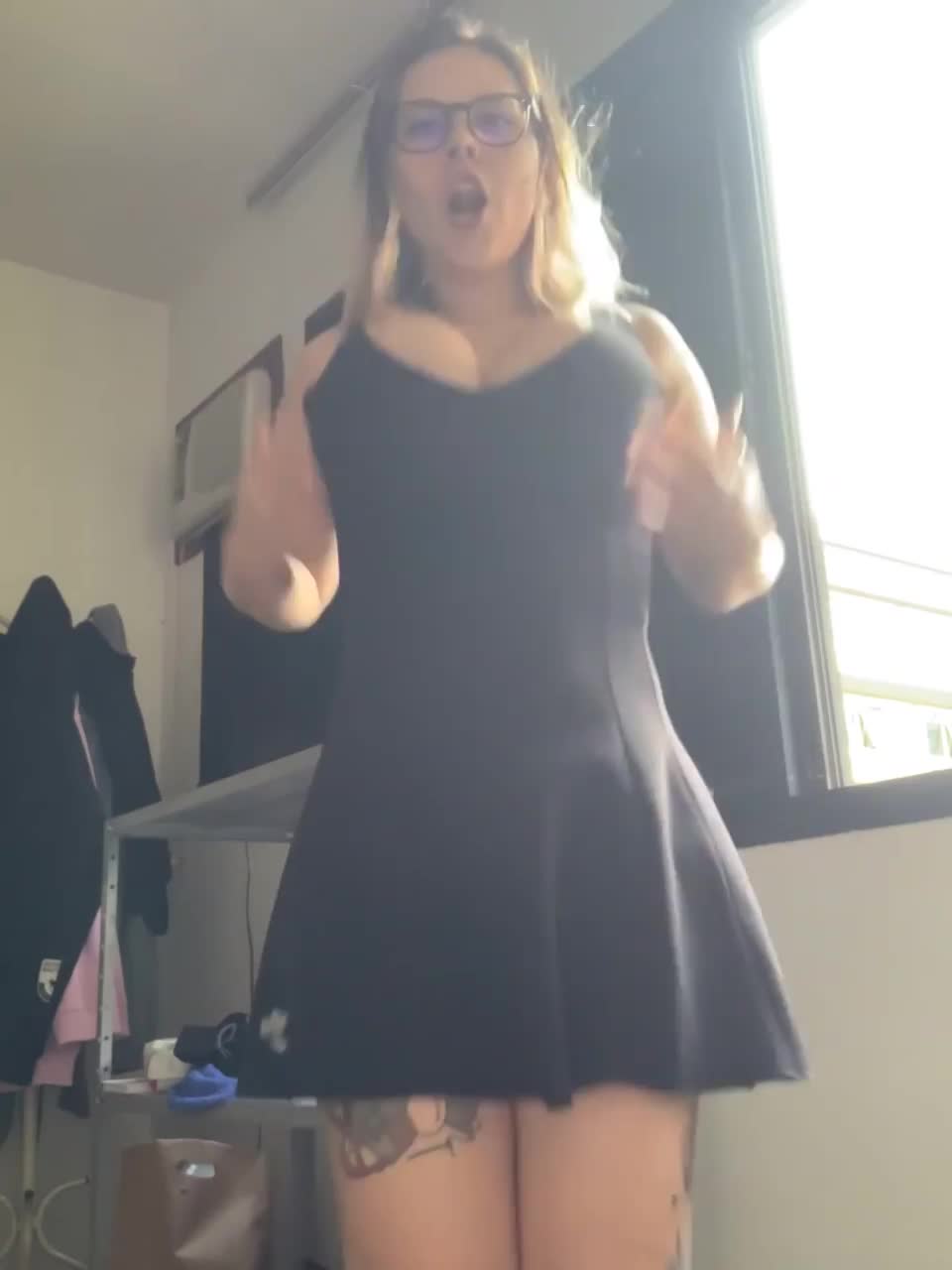 Do you like how I move? : video clip