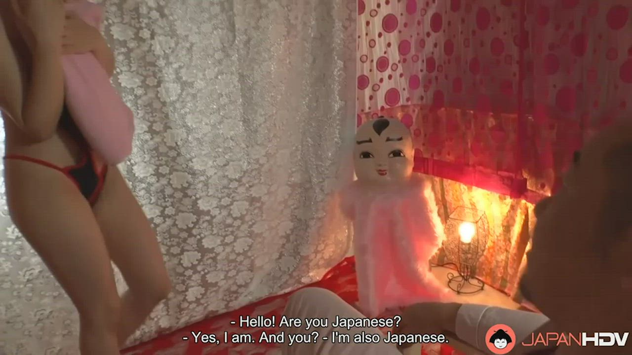 Massage parlor girl Noa Koizumi gives a full service massage today : video clip