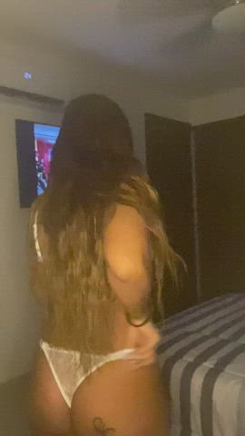 Can you pleasure this horny doll : video clip