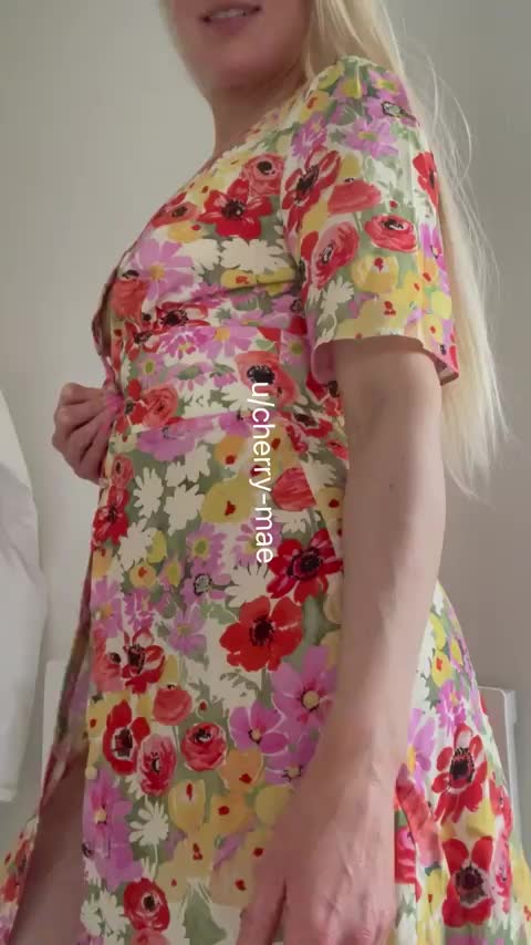 I want a belly full of babies : video clip