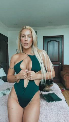 BoobsDelicious 😋😻 : video clip