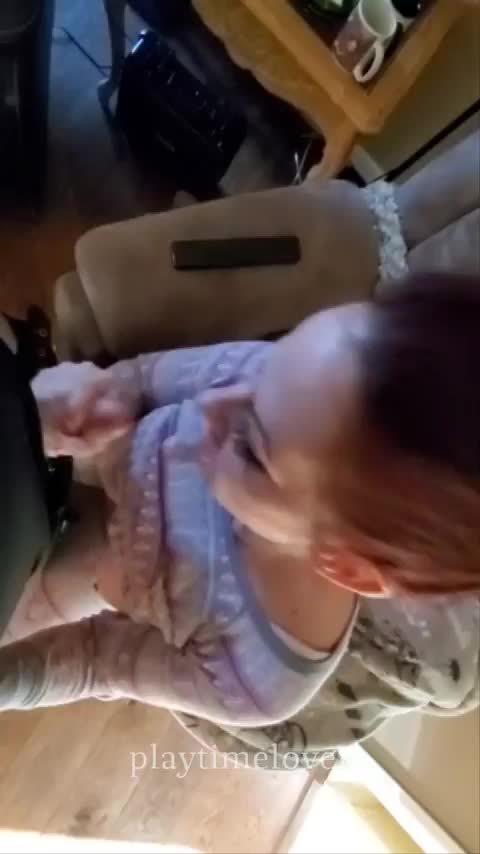 I like to watch him enjoy my mouth : video clip