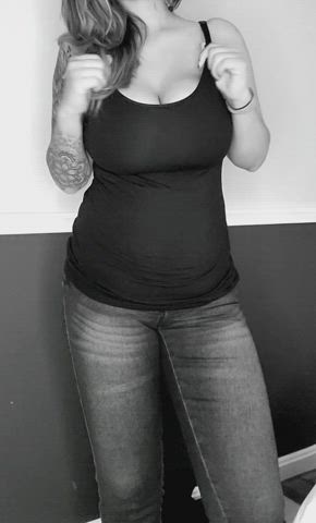 love my nursing top 😆 easy access to some fun : video clip