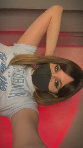 does this crop top fit me well? :) : video clip